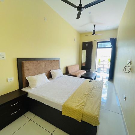 Bld Restaurant And Home Stay Dehradun Eksteriør bilde
