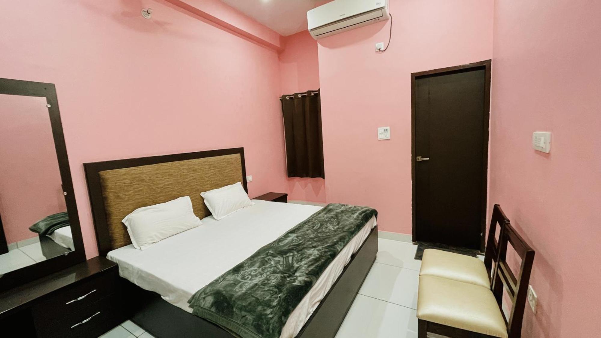Bld Restaurant And Home Stay Dehradun Eksteriør bilde